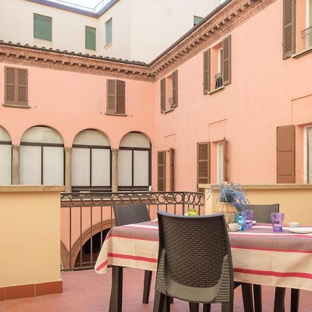 Galleria Del Toro Apartments Bologna Eksteriør billede