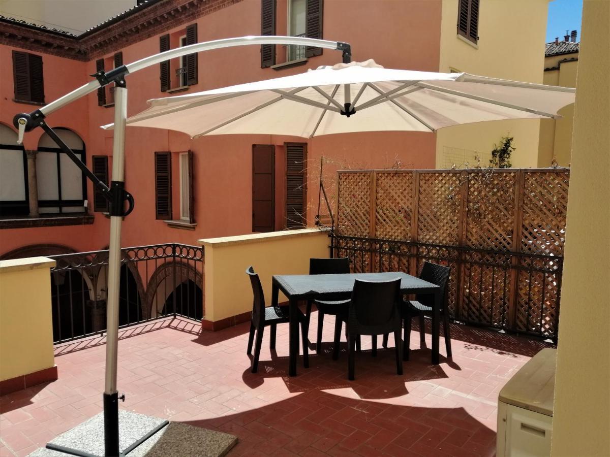 Galleria Del Toro Apartments Bologna Eksteriør billede