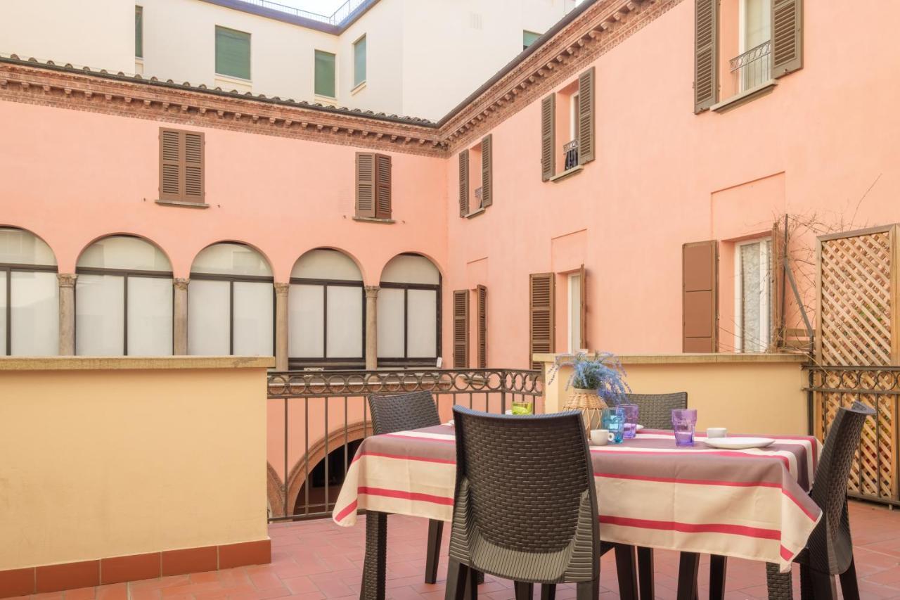 Galleria Del Toro Apartments Bologna Eksteriør billede