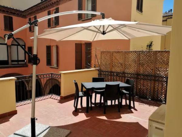 Galleria Del Toro Apartments Bologna Eksteriør billede